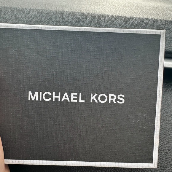 MK Wallet For Men 💲 - Picture 3 of 3